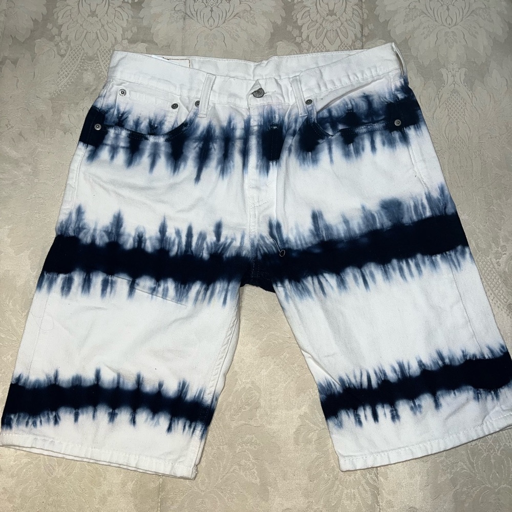 Levi’s shorts